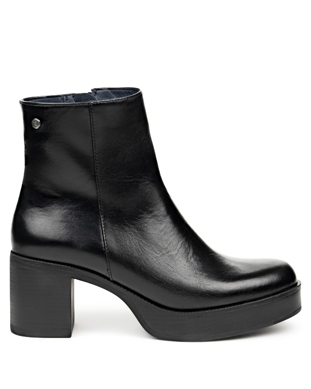 BOWY BOOTIE