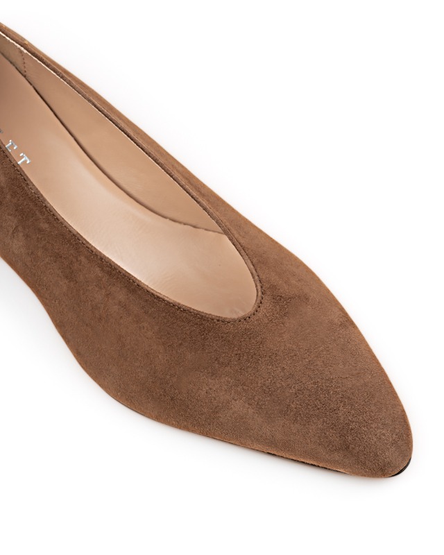 LAURYN PUMP