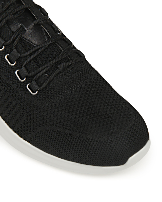 AMHERST KNIT U-THROAT