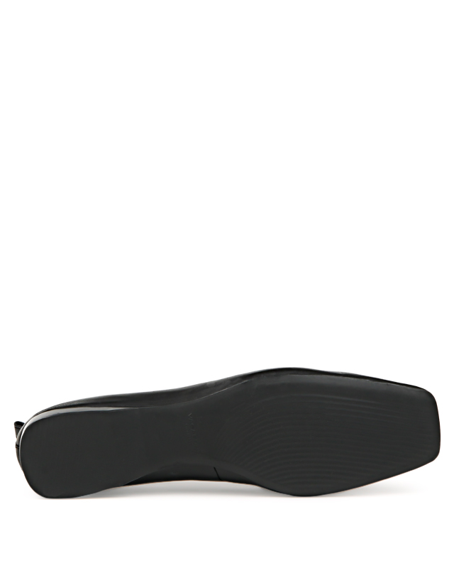 DELIA FLAT SHOE