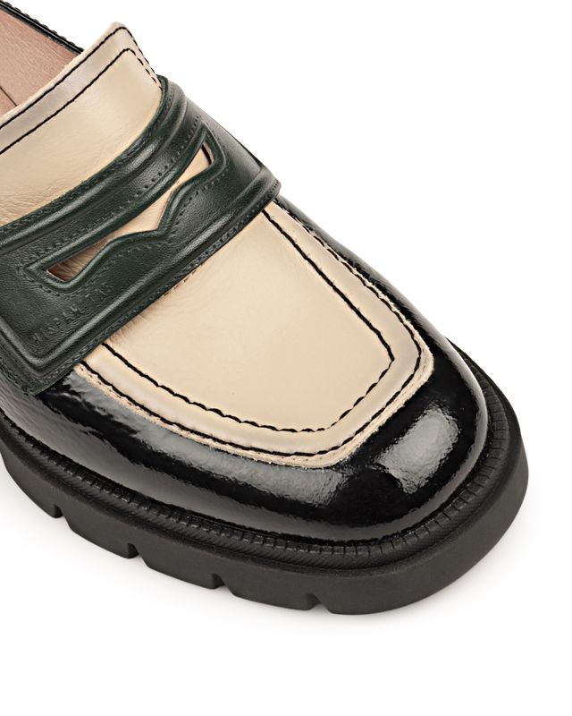 Naturalizer Elin Moc Loafer | The Shoe Co.