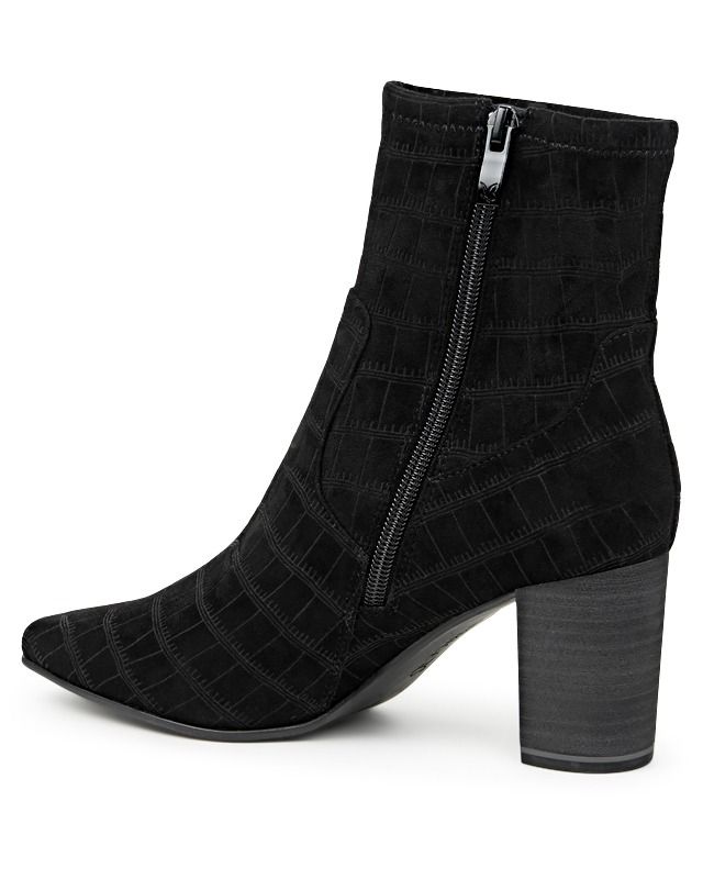 AUDREY BOOTIE