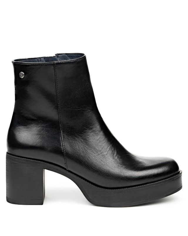 BOWY BOOTIE