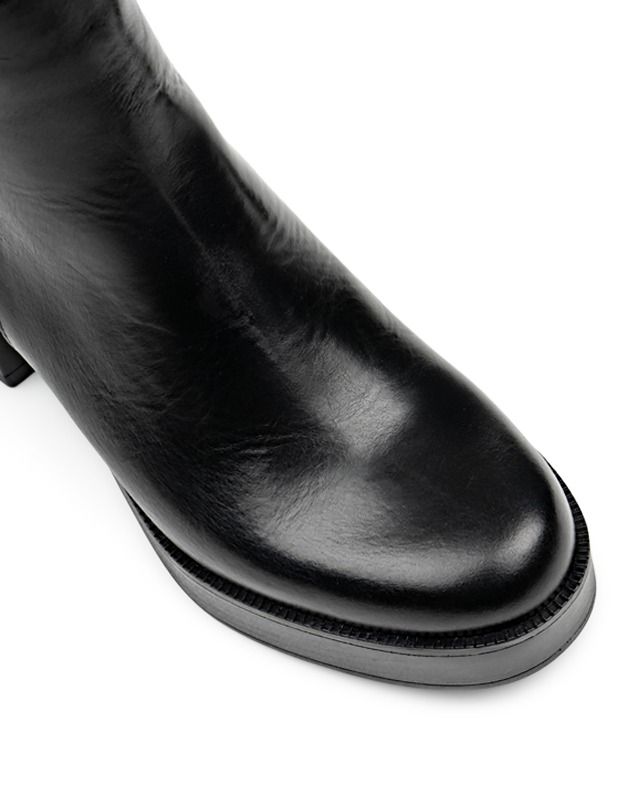 BOWY BOOTIE