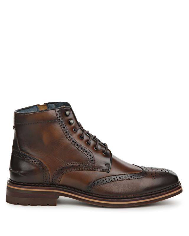 CONNELLY WINGTIP BOOT