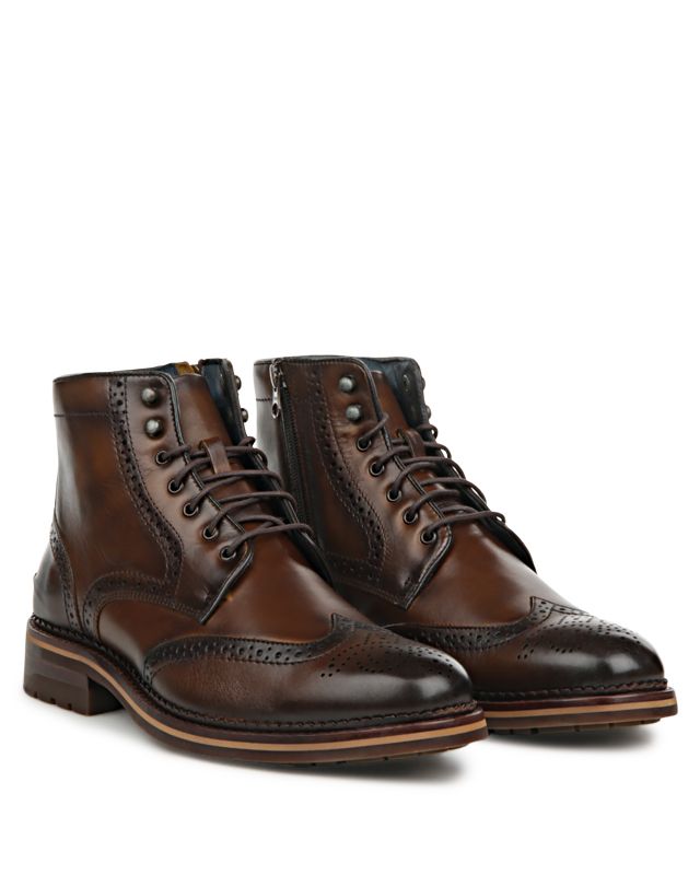 CONNELLY WINGTIP BOOT