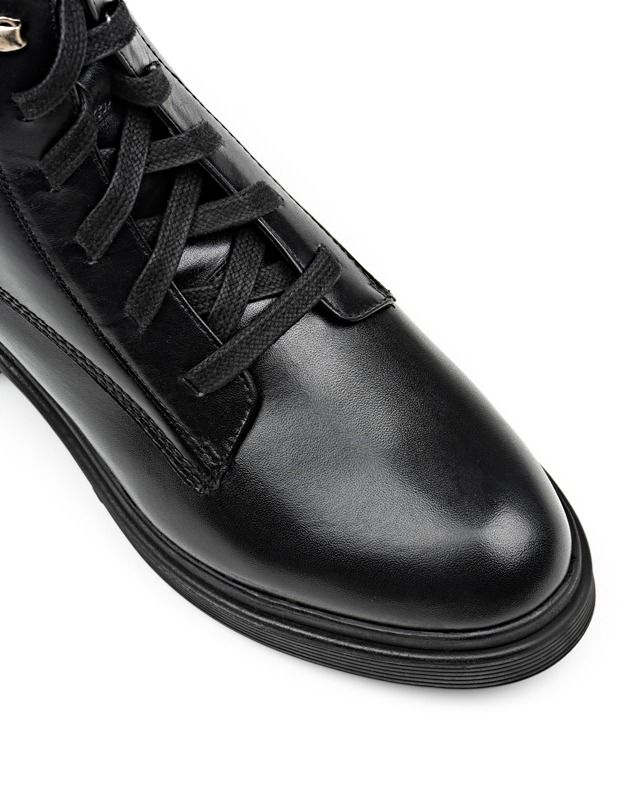 CHERISE LACEUP LUG BOOT